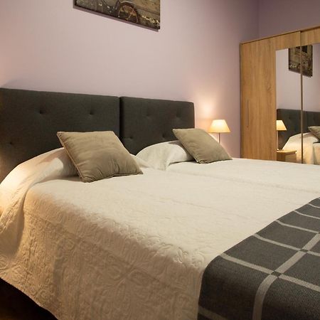 Village Center Two Bedroom Apartment Порто Мониз Екстериор снимка