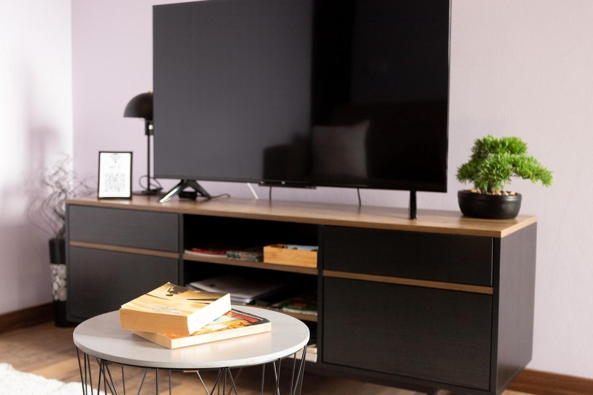 Village Center Two Bedroom Apartment Порто Мониз Екстериор снимка